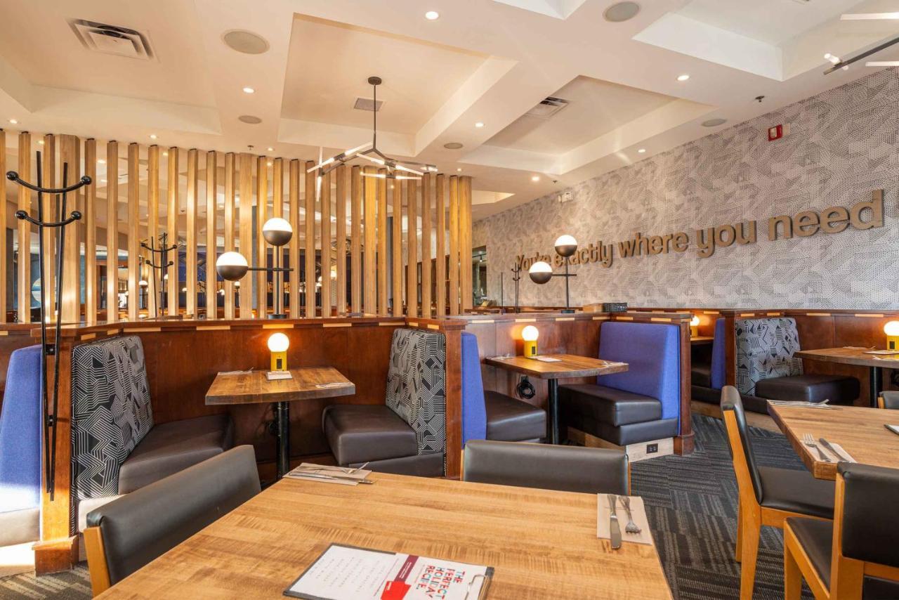Sandman Hotel Red Deer Εξωτερικό φωτογραφία